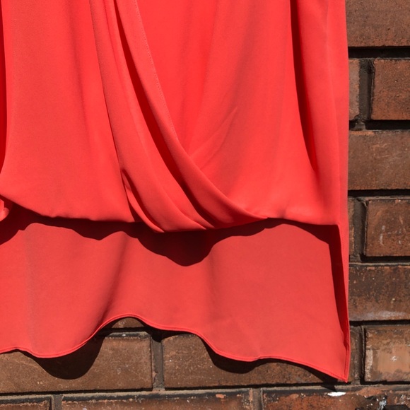 BCBG MAXAZRIA Low High Coral Draped Top - Picture 5 of 6